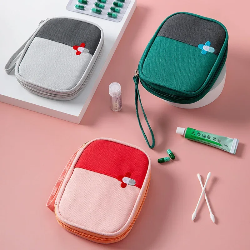 Outdoor Travel First Aid Kit Medicina Sacos, saco de armazenamento, caso pílula de sobrevivência, organizador de emergência, Camping, 1Pc