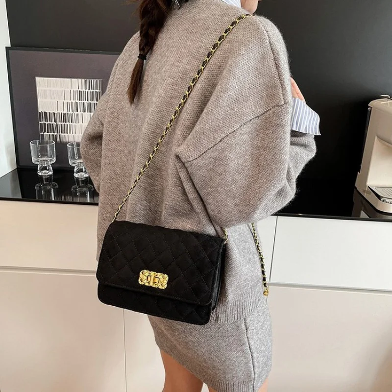 

High-End Ladies Tote Bag Made Of Faux Leather Featuring Trendy Design And Paris Casual Vintage Style​