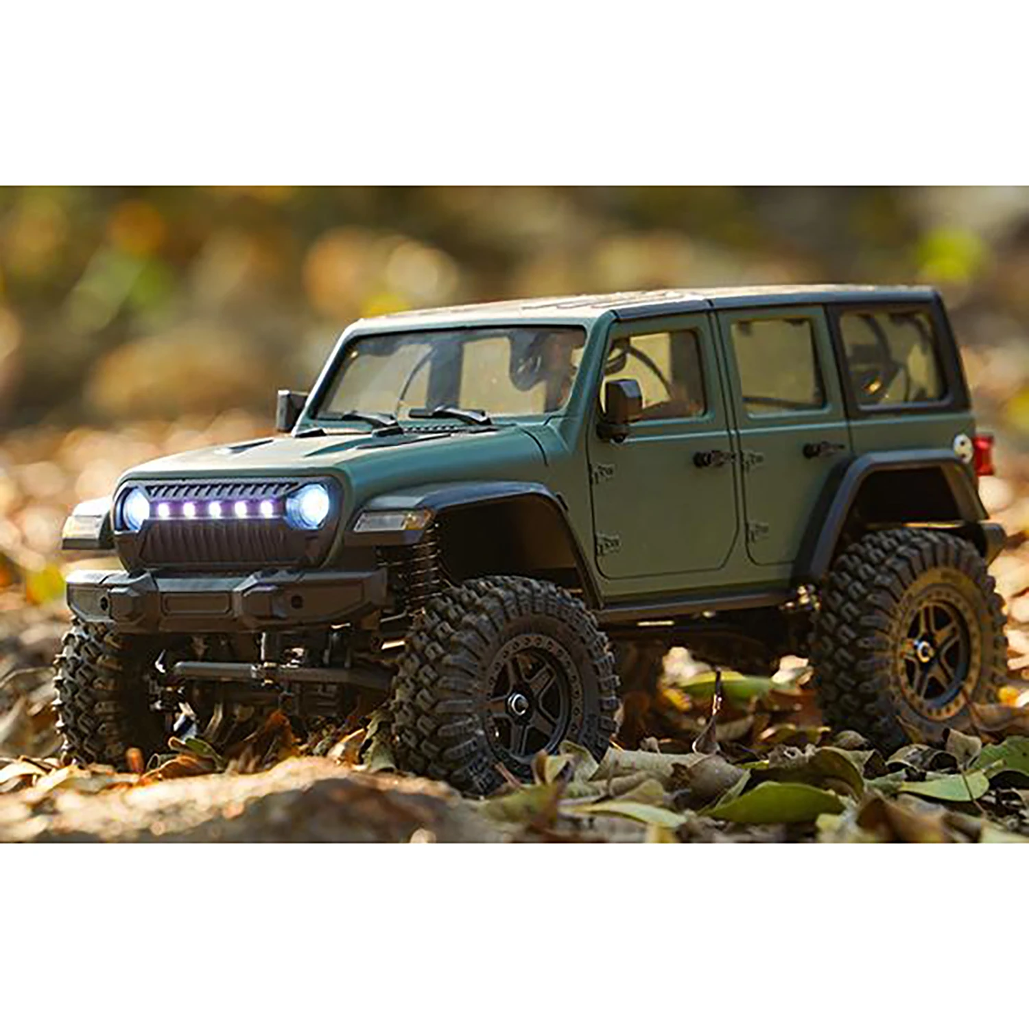 Cadeau 1/18 RC voiture sur chenilles 4WD télécommande Simulation voiture tout-terrain C8801 RTR moteur sur chenilles ESC LED lumières véhicule jouets