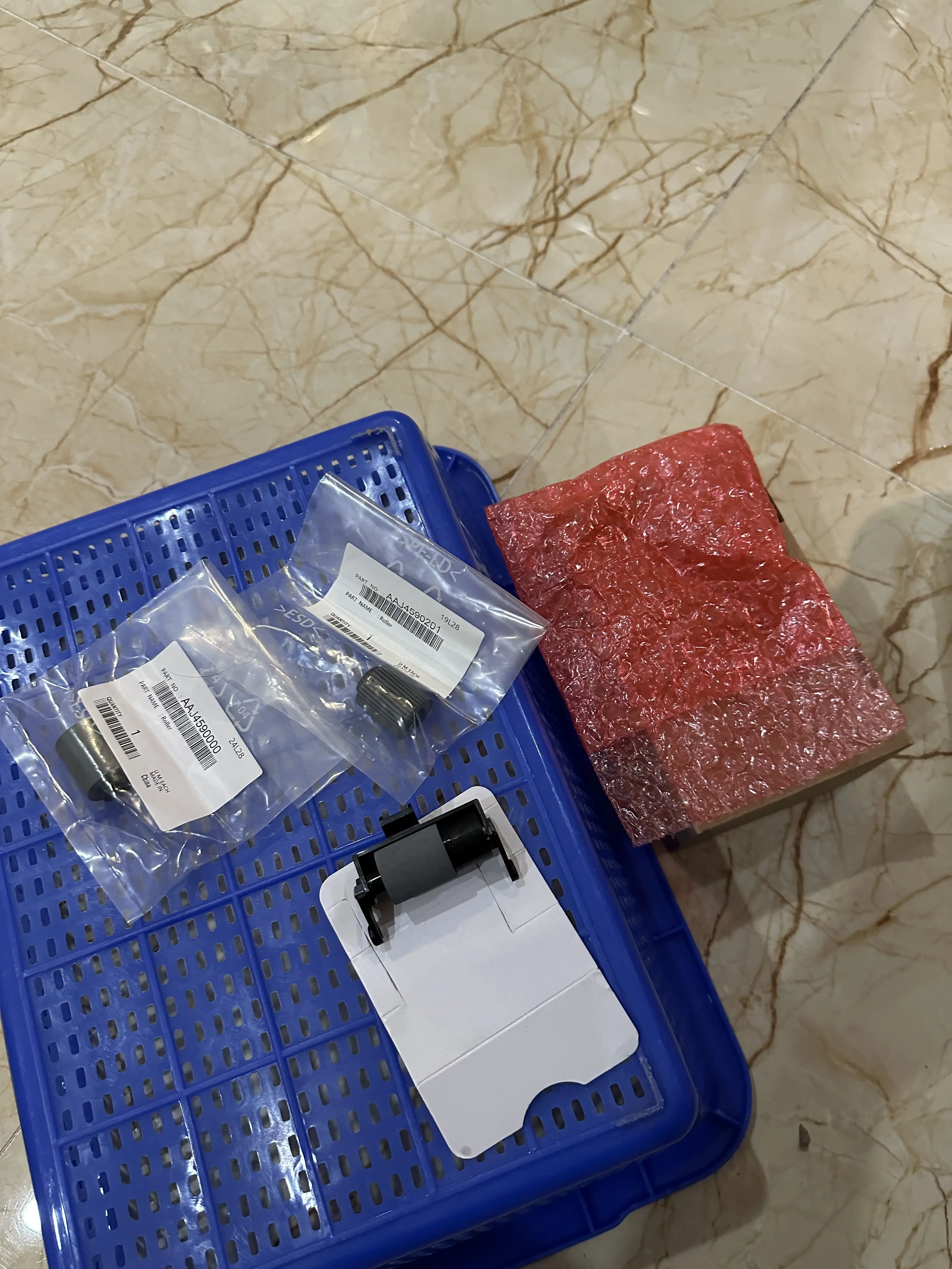 

1 комплект AAJ4590000 AAJ4590201 AAJ4-R703-02 Комплекты роликовых роликов захвата ADF для Konica Minolta BH 266i 306i 226i 246i DF633 205i