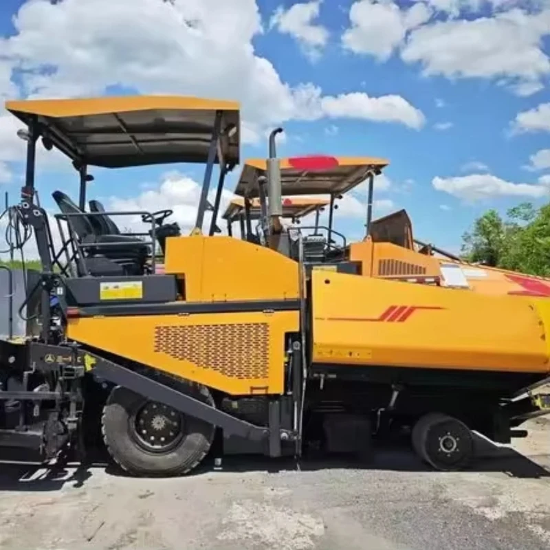 P80C-8H High Capacity Asphalt Paver, 8m Paving Width, 800T/h Output, Fully Hydraulic Heavy Duty Road Construction Equipment