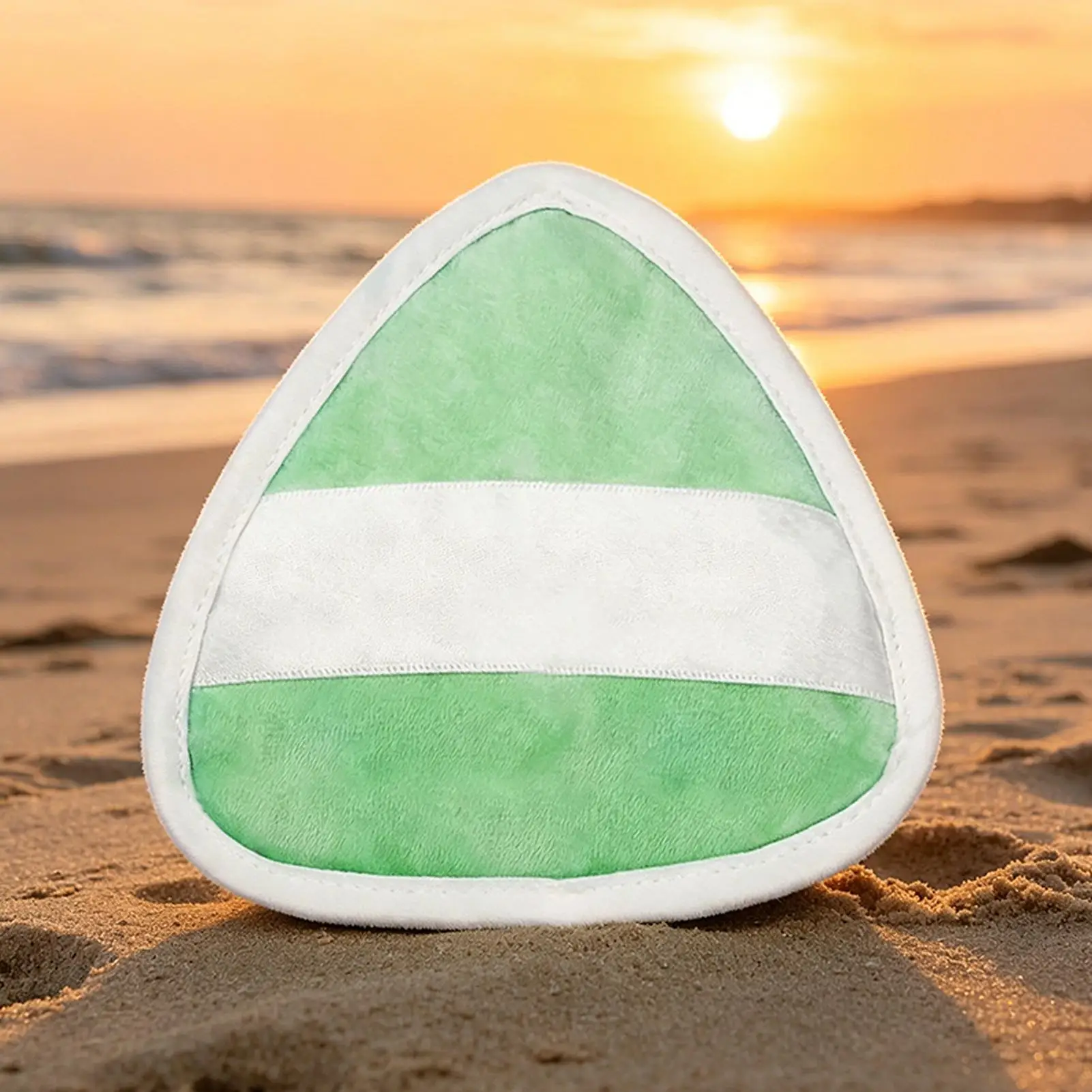 Sand Remover Soft Portable Triangle Cleaner Vacation Sand Remover Eraser Bag For Women Men Kids Outdoor Travel Pool Tanning