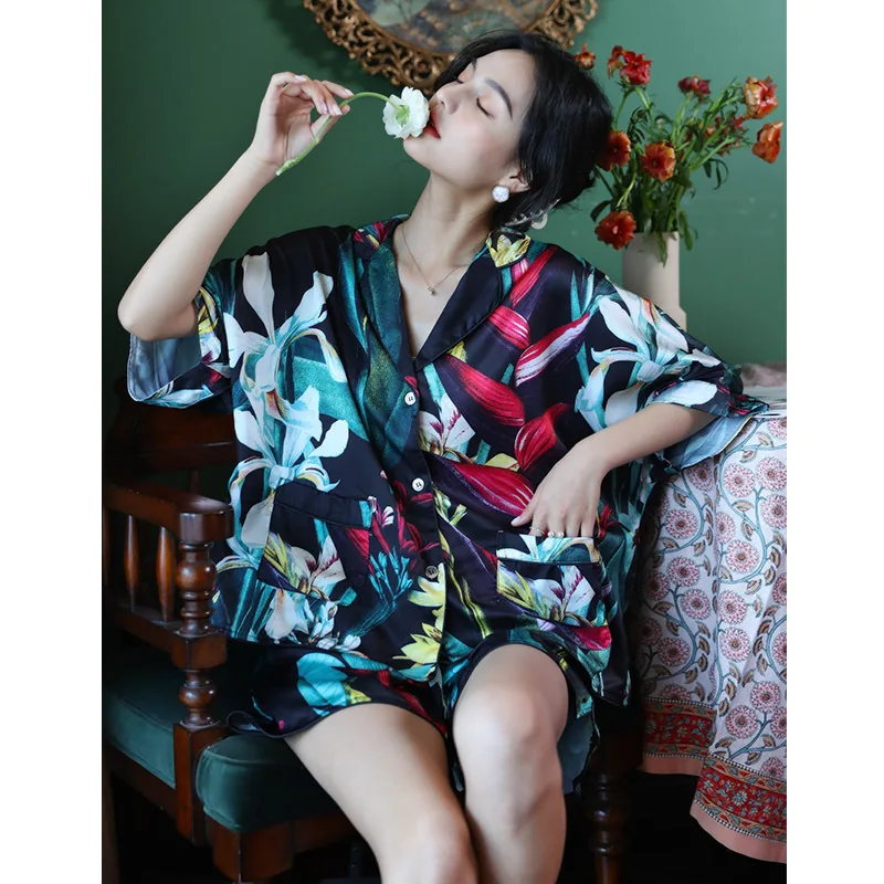 2024 Summer New Arrival Pajamas Women\'s Korean-Style High-End Ice Silk Short-Sleeved Shorts Outwear Home Clothes