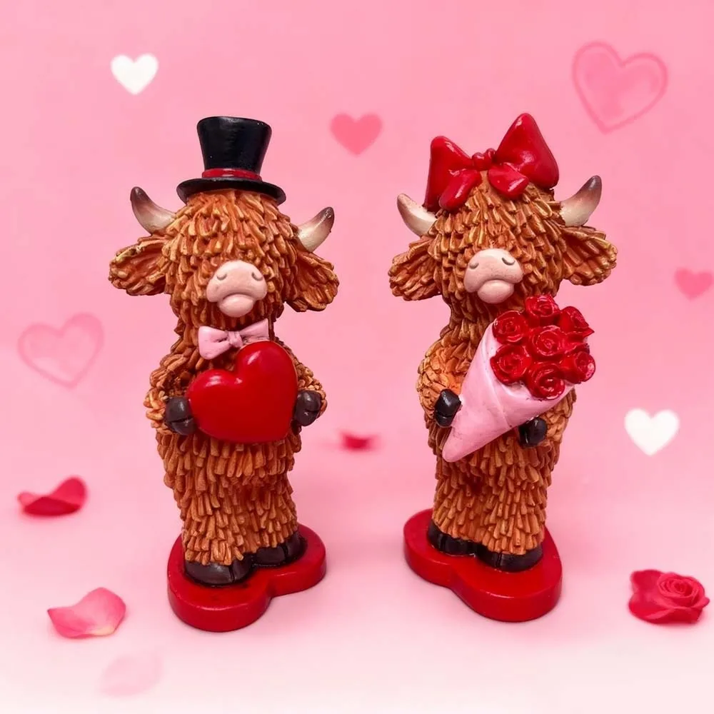 

Романтический горный орнамент для крупного рогатого скота, мультяшный антибрызгиватель воды, фигурка горной коровы, креативный орнамент из смолы на День святого Валентина