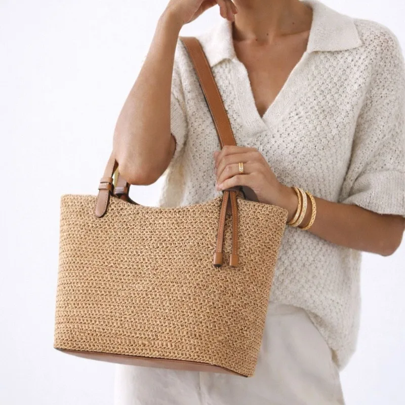 Elegant Women's Tote Bag, Designer Leather Crossbody Handbag, Shoulder Bag With Magnetic Closure