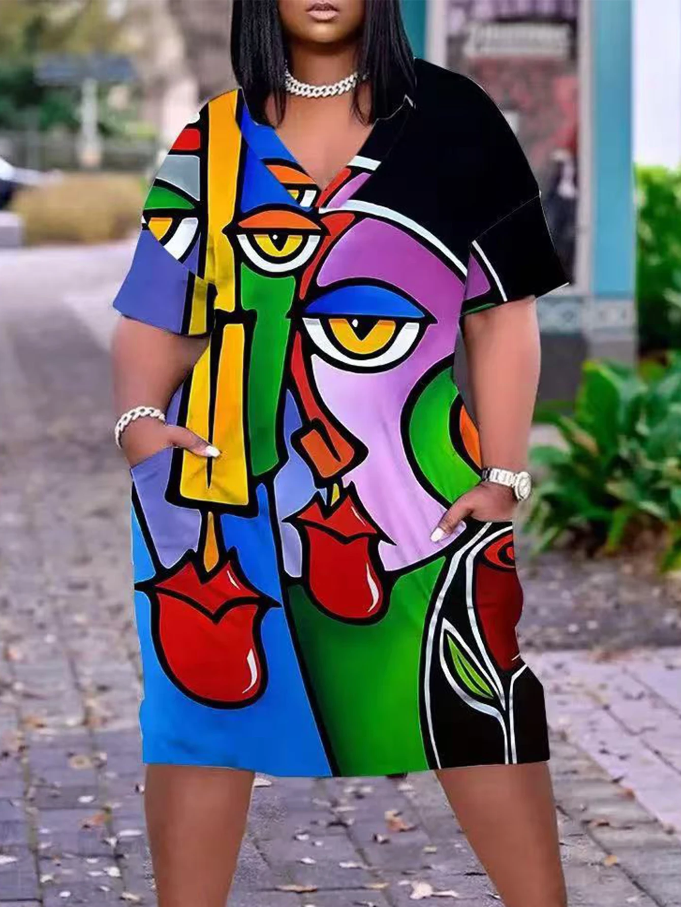 

Plus-size women's fashion art portrait patchwork printed street style with pockets V-neck dress