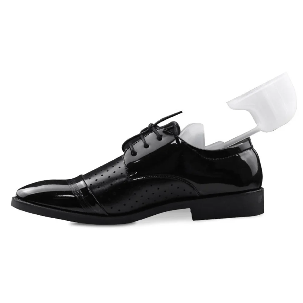 

2Pcs Heavy Duty Plastic Shoe Stretcher Non Slip Design Preserves Structure Shoe Compact for Travel and Daily Use