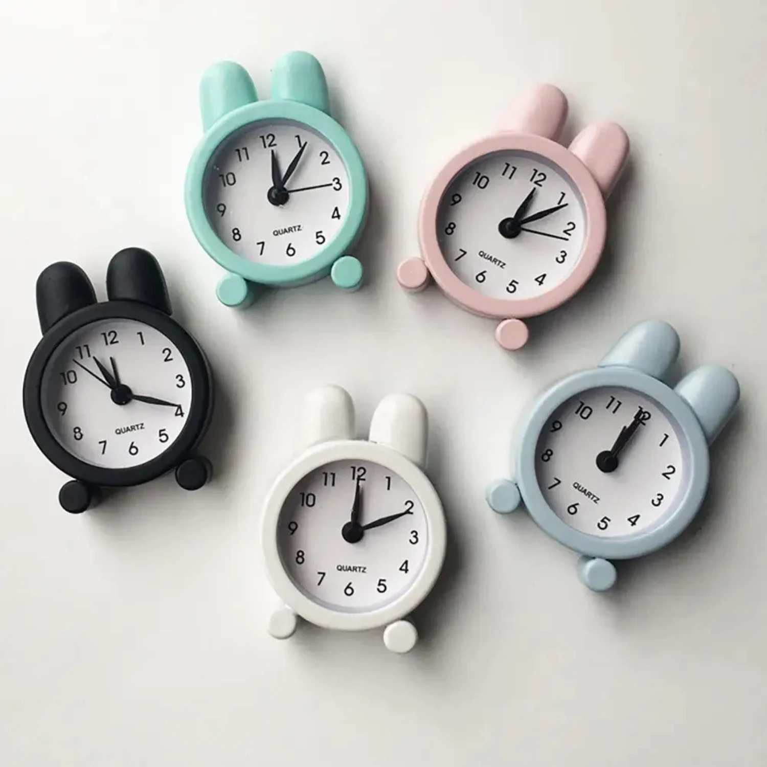 Cute Cartoon Rabbit Bedroom Bedside Alarm Clock - Small, Simple, Mute Design, Ideal Student Gift, Lovely Room Decoration Alarm C