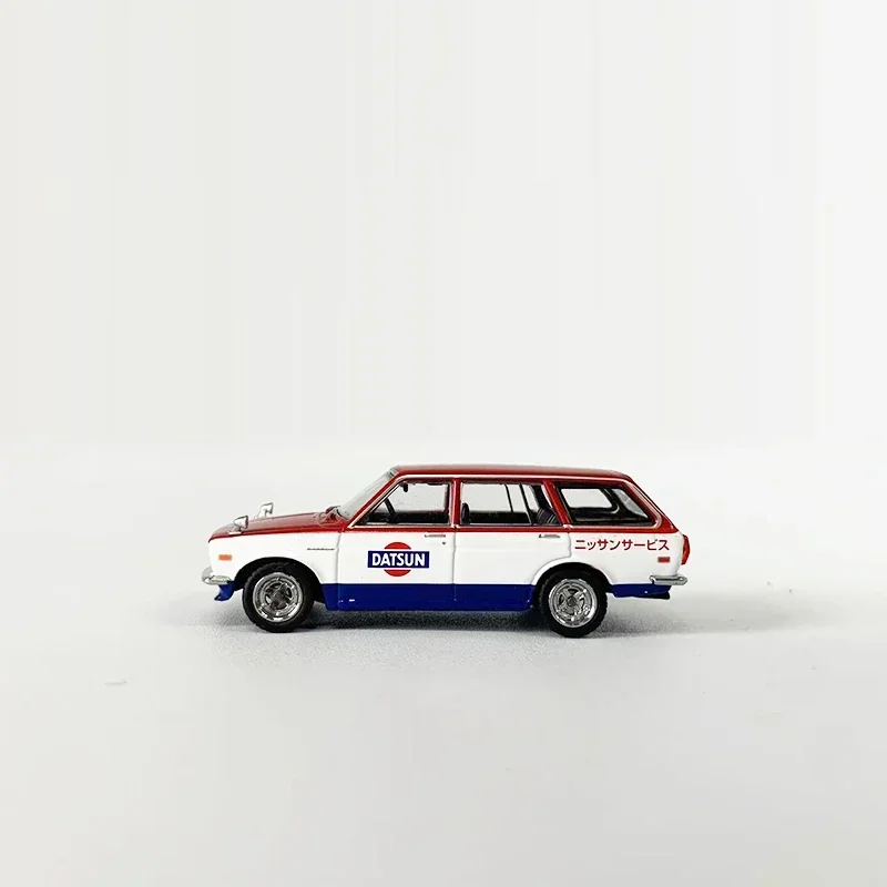 Tarmac Works 1:64 Model Car Datsun 510 Wagon Service Alloy Die-Cast Vehicle Collection - Red