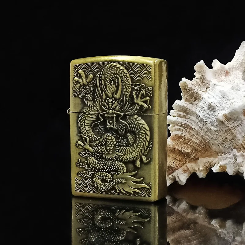 

Зажигалки для курения, аксессуары для сигарет, бронзовая угольная масляная зажигалка, ретро, винтажный тисненный шлифовальный круг, воспламенитель (БЕЗ ГАЗОВ)