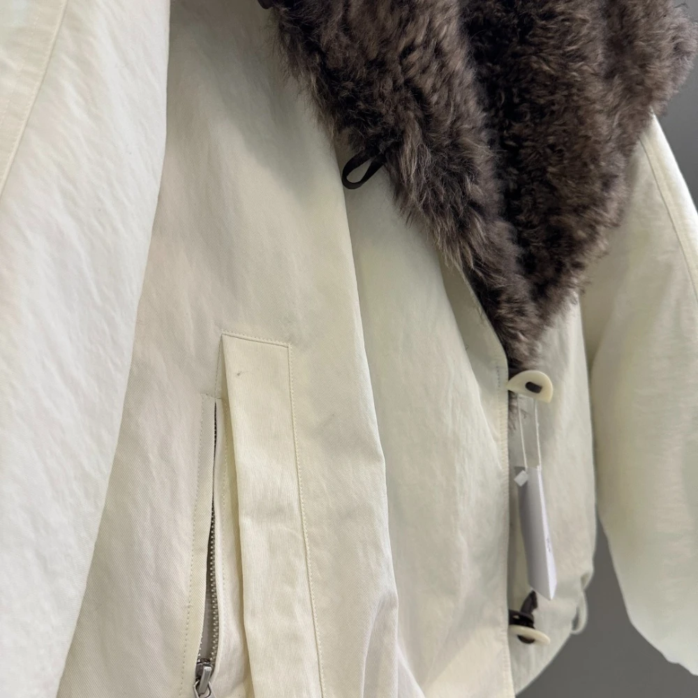 Manteau chaud épais de luxe pour femmes, doudoune canadienne de marque célèbre, veste en duvet d'oie blanche pour dames, zones de neige froide