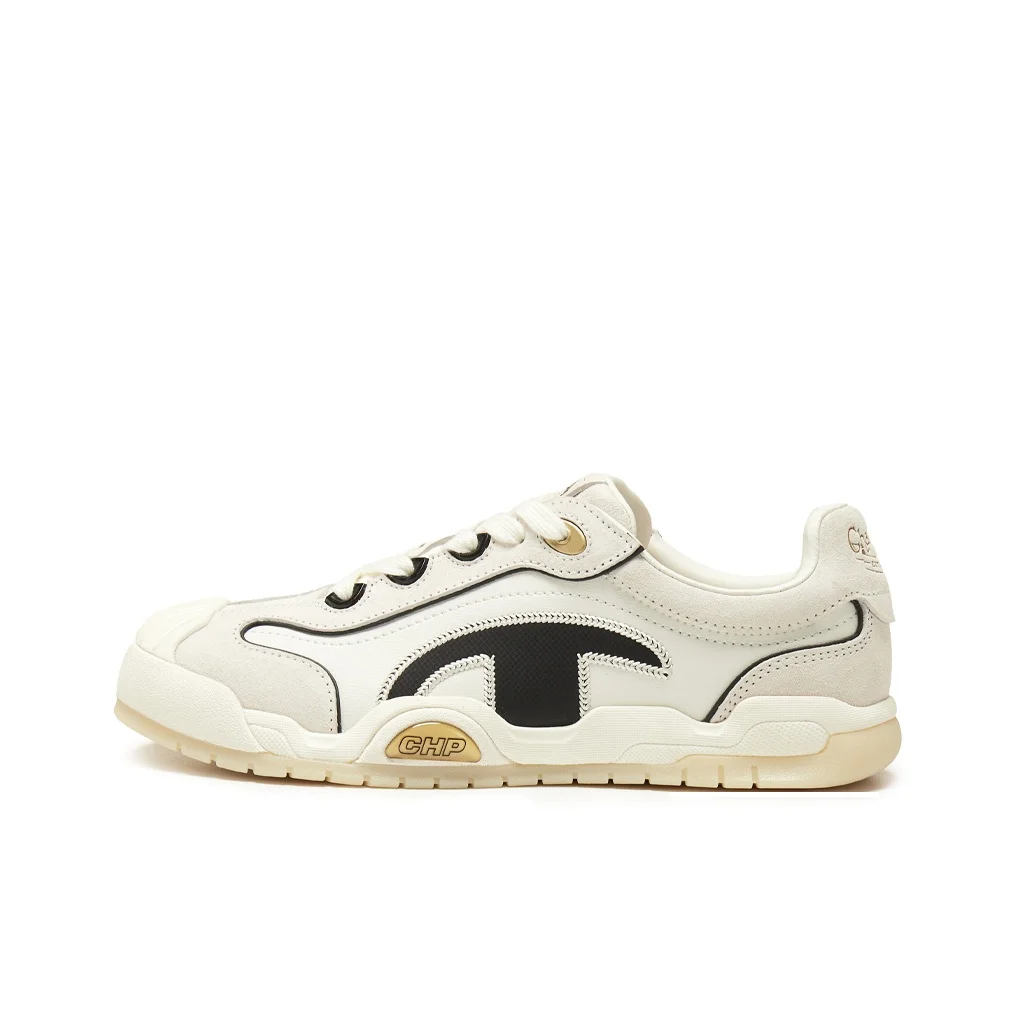 Champion Textile, Synthetic Leather Low top Skateboard Shoes Women's Milk White/Black U6AFCTW16U3