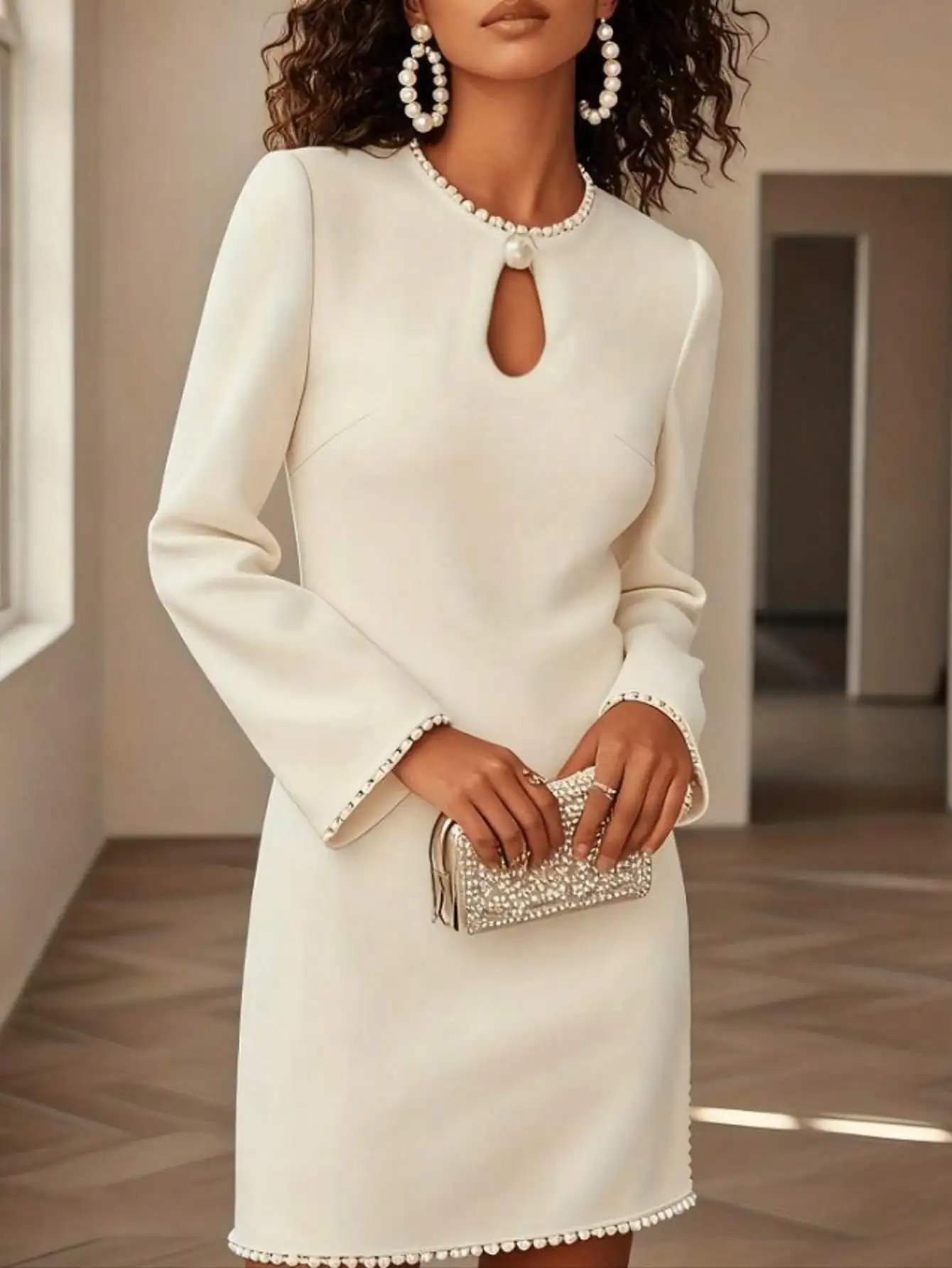 Elegant White Mini …