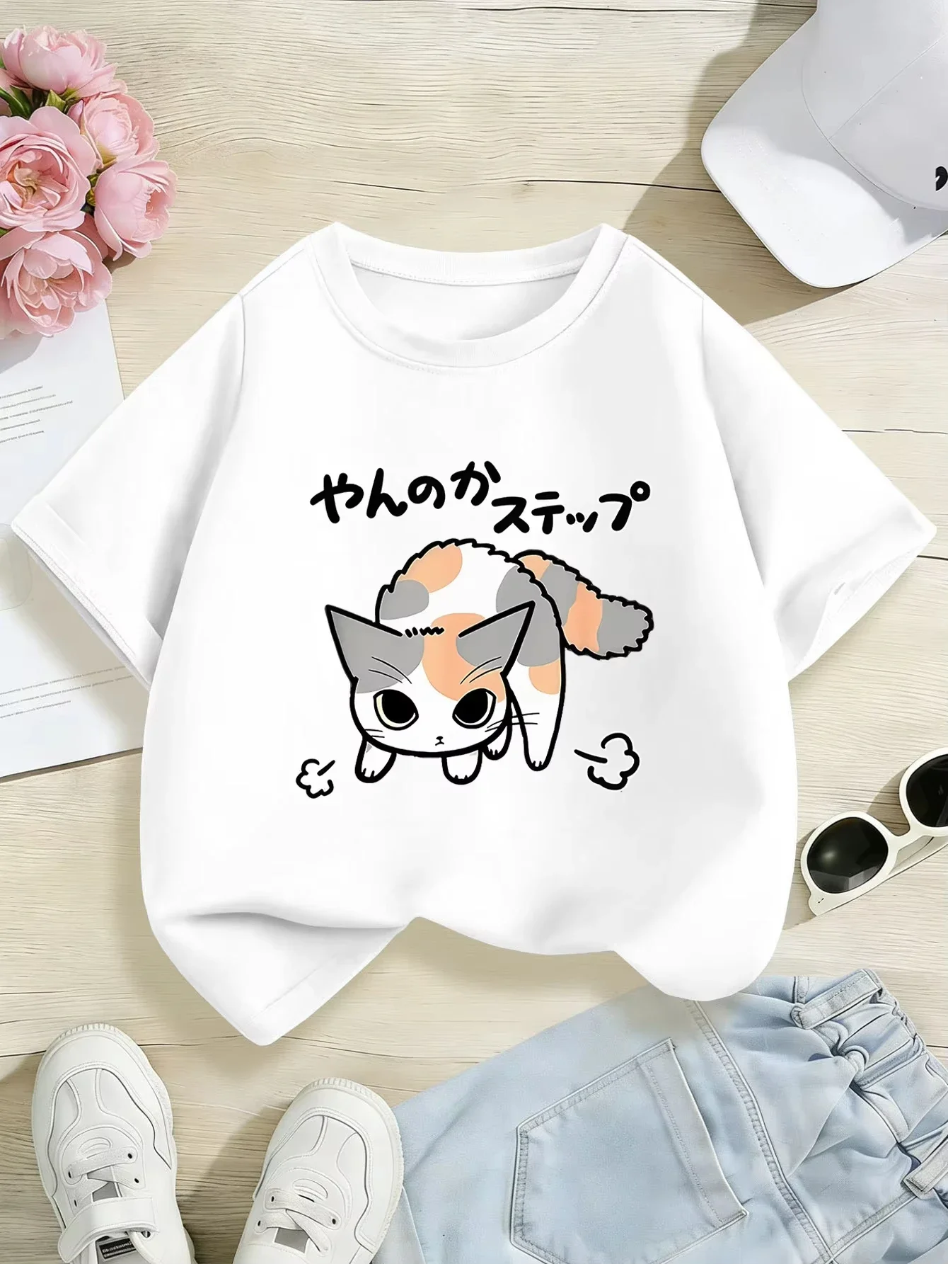 Boys Girls Kawaii Anime Tri Color Cat Short Sleeve Tee Lovely Manga Calico Kitten Pattern Children Summer Clothing