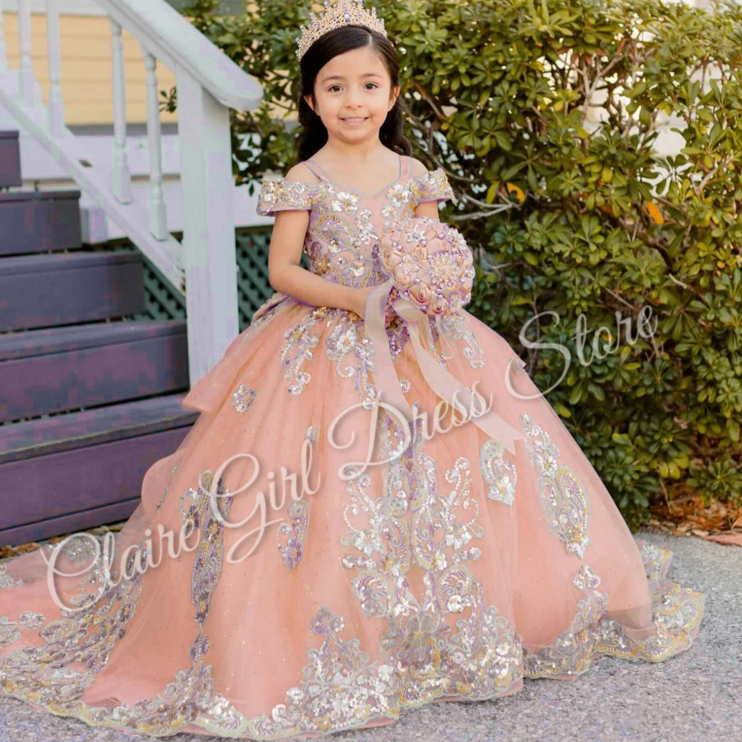

Customized Purple Flower Girl Dress For Wedding Gold Sequins Applique Puffy Baby Kids Birthday Party First Communion Gowns