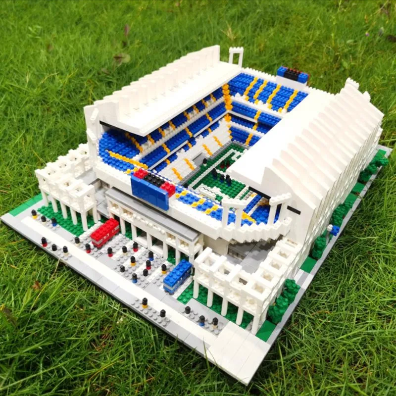 Décennie s de construction d'architecture de renommée mondiale pour enfants, terrain de football du Portugal, modèle de brique de stade 3D, mini jouet, YZ064