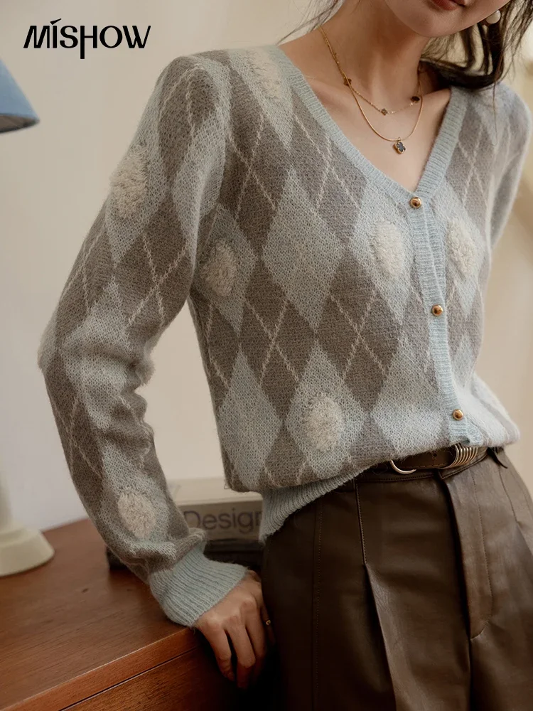 MISHOW Casual Retro Diamond Grid Checkered Knitted Sweater 2024 Autumn Loose Sweaters Wool Blend V Neck Cardigans MXD41Z0742