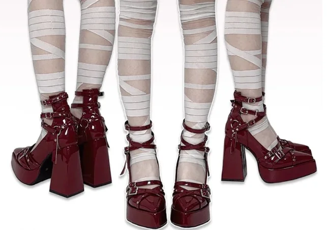 2025 Summer Gothic Style Burgundy Off-White Pointed Toe Waterproof Platform High Heels Black Silver Daily Fashion Single Shoes