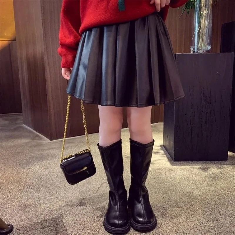 

Girls' Autumn Winter 2025 New Korean Style Pleated PU Leather Mini Skirt Trendy Internet Celebrity Design for Kids