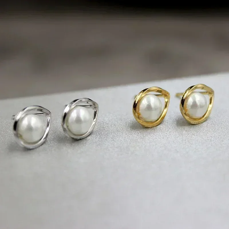 2025 Newly Designed Imitation Pearl Earrings for Women Chic Gold/Silver Color Minimalist Jewelry Daily Wear Office Accessories