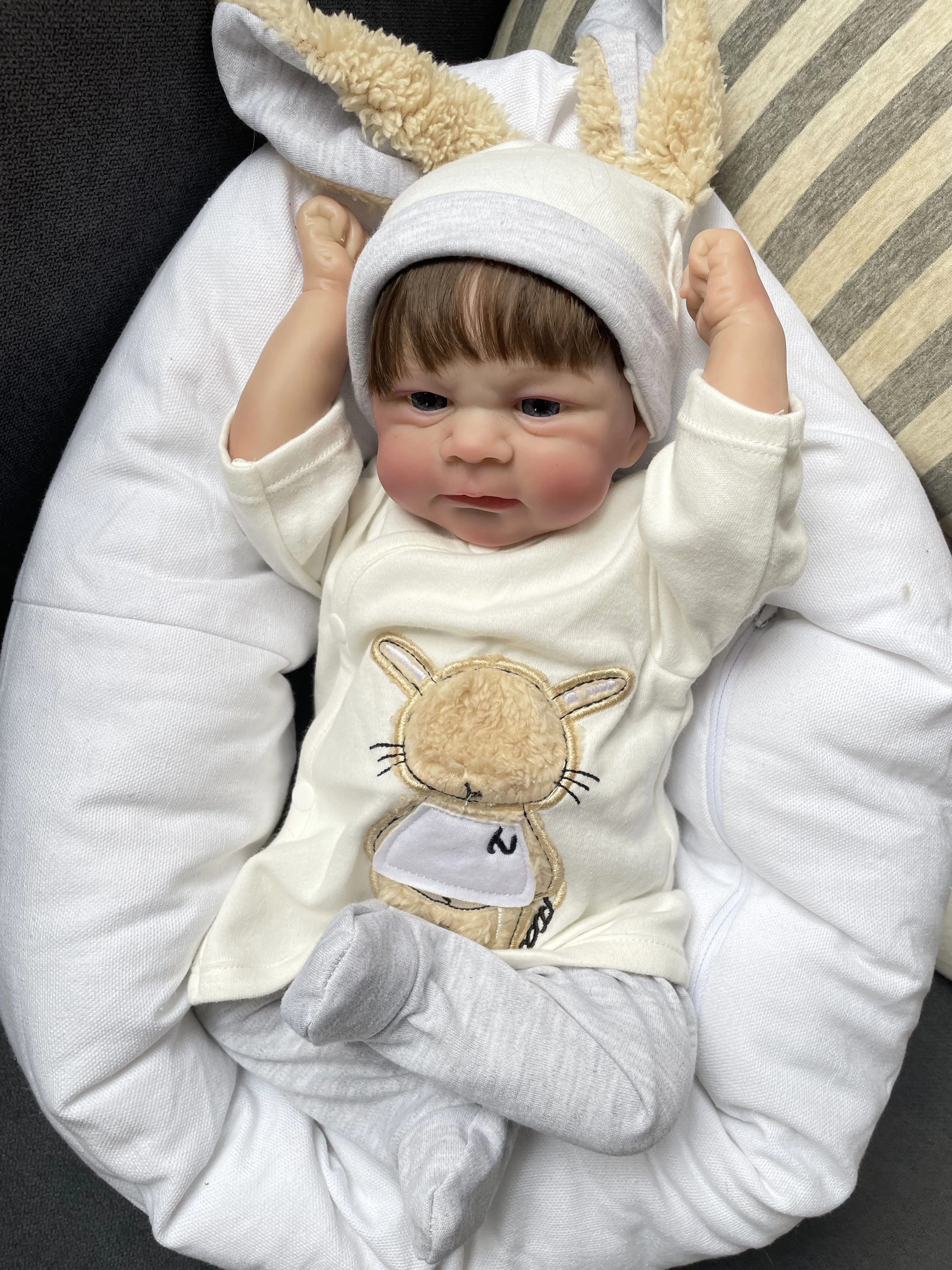 18 inch Elijah Zachte Doek Lichaam Levensechte Reborn Babypop Meerdere Lagen Schilderen 3D Huid Met Zichtbare Aderen Handgeworteld Haar