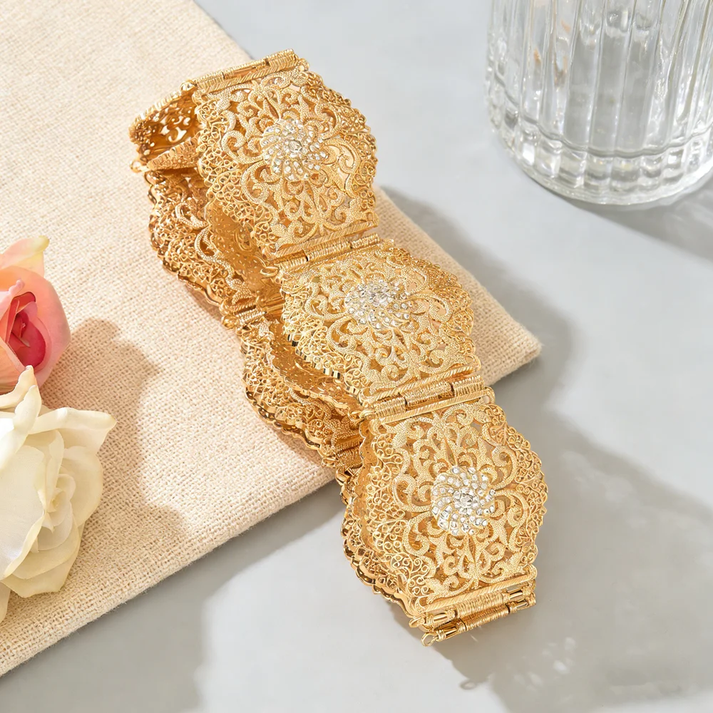 Golden-Plated Waist Belt, Hollow Carved Floral Pattern & Rhinestone Inlay, Vintage Glam Accessory For Bridal Looks