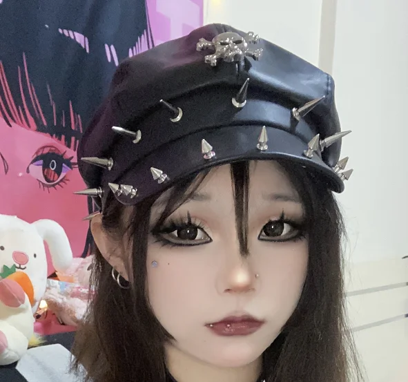 Young Fashion Wild Hat Punk Rock and Roll Beret Leather Cat Long Rivet Casual Short Brim Hat