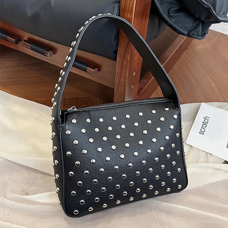 Fashion Sling Handbags Shopper Bag Rivets Design Hobo Shoulder Bags 2024 Black Punk Style Underarm Shoulder Handbag And Purse