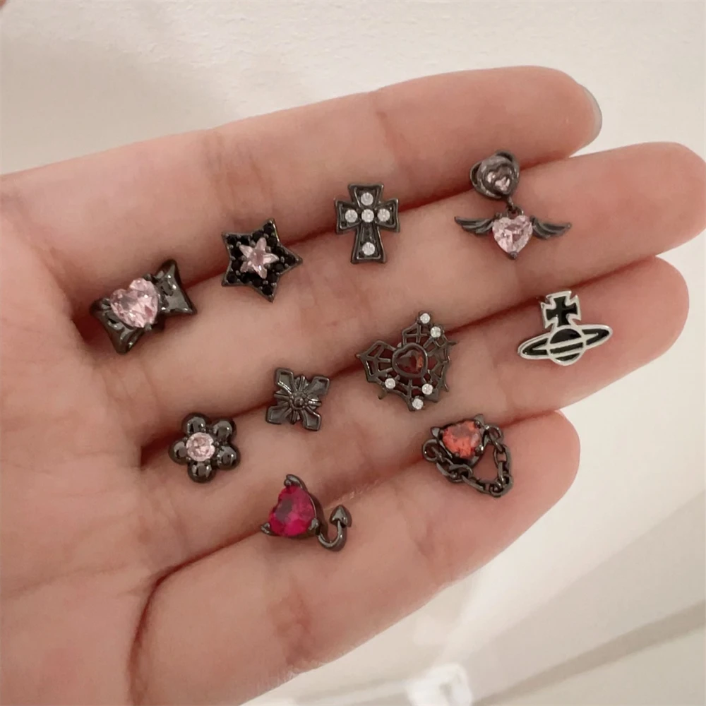 1 PCS New Fashion Dark Style Zircon Crystal Ear Bone Nail 316L Medical black Titanium Steel Earrings for Women Y2K Punk JewelryB