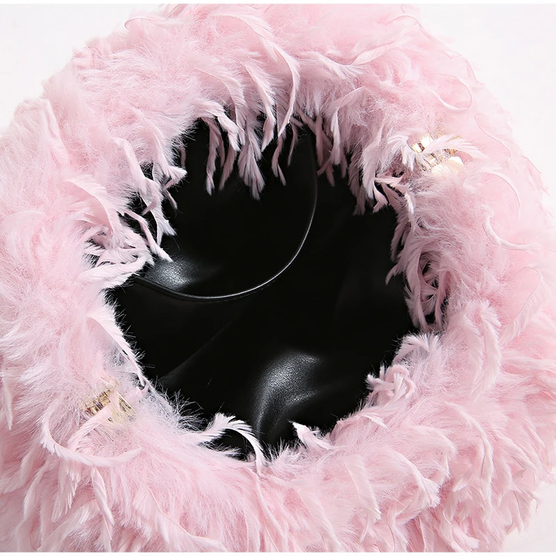 Lockige, flauschige Kunstfeder-Plüsch-Umhängetasche mit Kette, Damen-Clutch mit Falten-Design für Partys und Abendveranstaltungen, Herbst/Winter – Detail 3