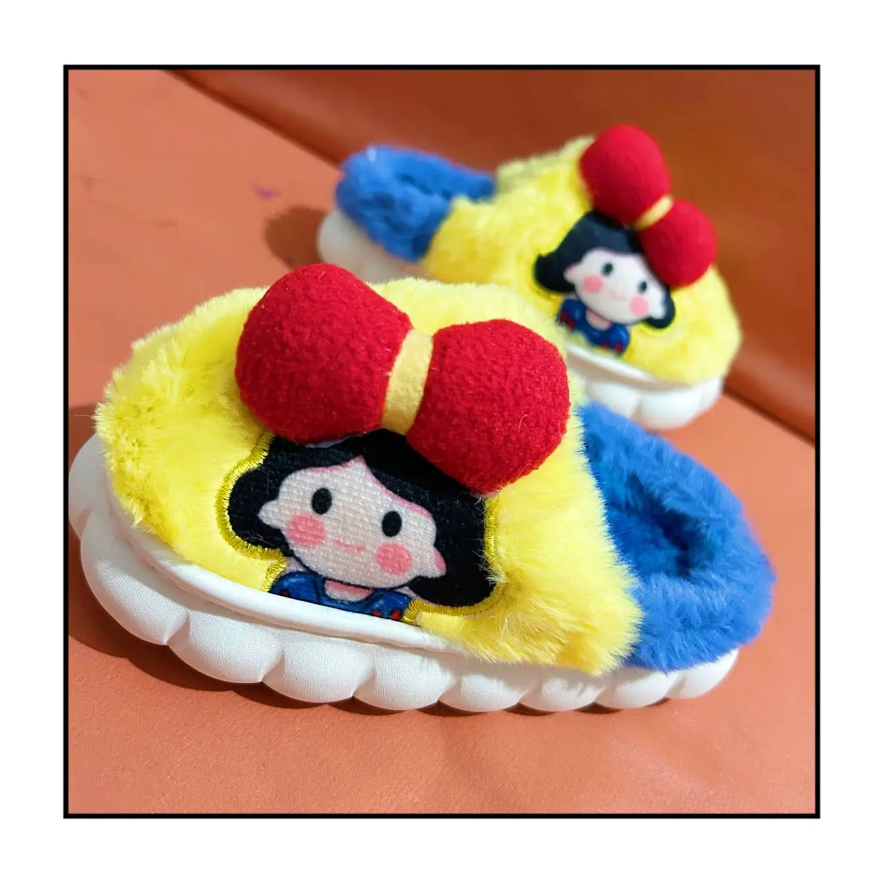 Spring Autumn Winter Kids Shoes girl Snow White Warm Slippers Children Christmas Slippers Pantoufle Enfant Baby Shoes