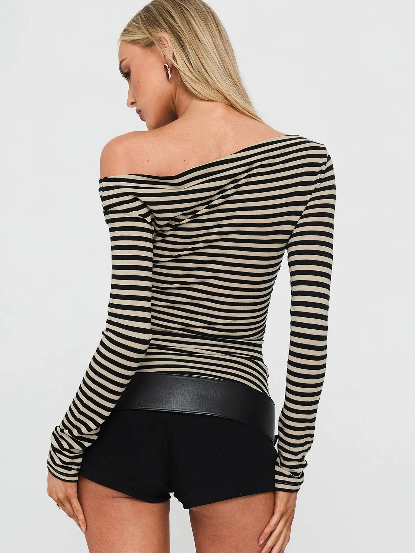 Hugcitar Striped Print Skew Collar Long Sleeve Sexy Slim Crop T-Shirt Top AutumnWomen Clothes Streetwear Party Nightclub