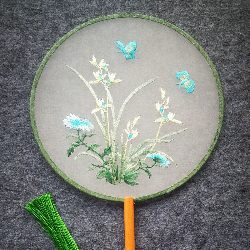 مراوح مطرزة على الوجهين، مروحة يدوية مستديرة مطرزة على الوجهين مع شرابات لعرض الرقص، ملحقات مستوحاة من الطراز القديم