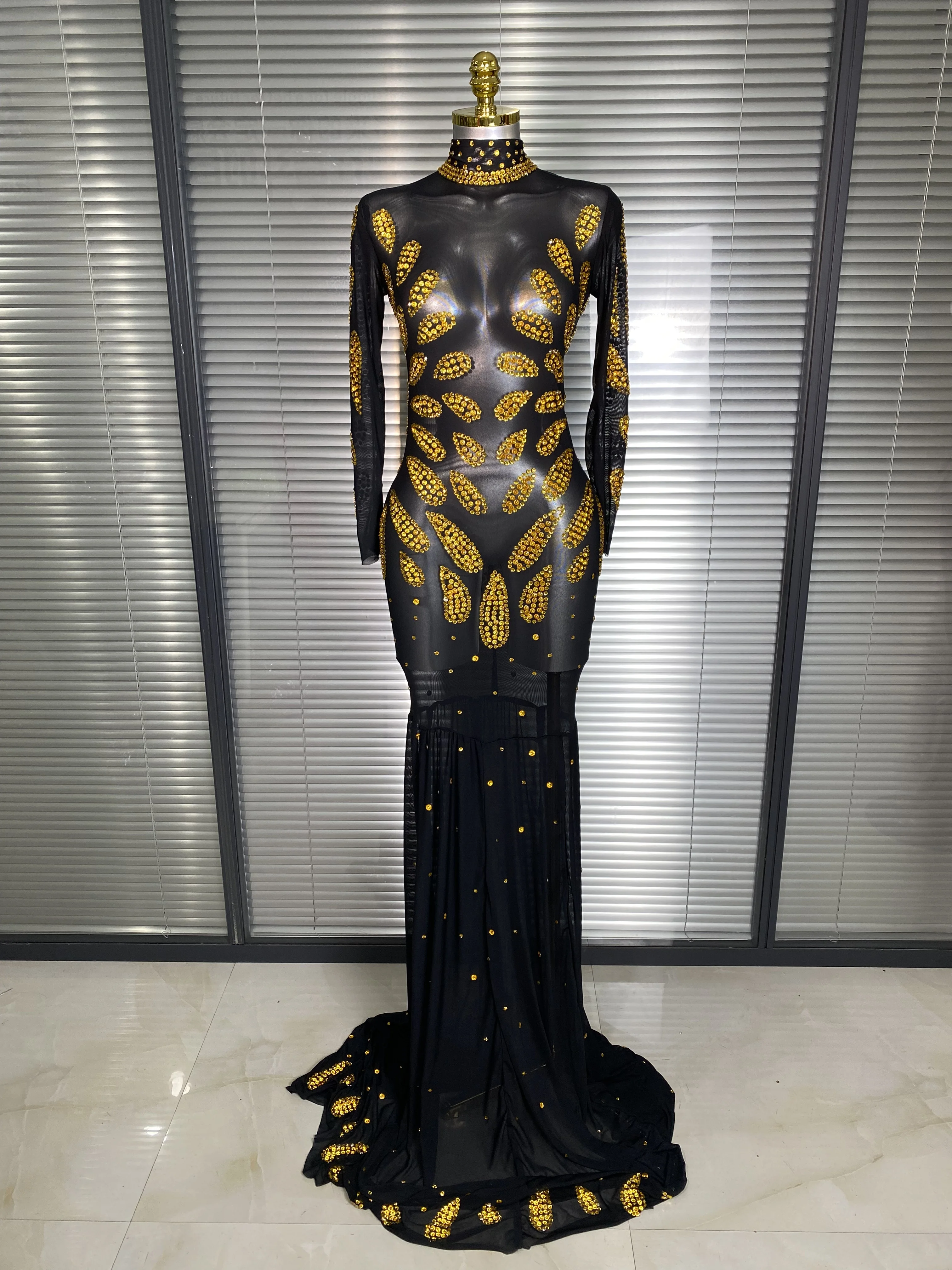 ใหม่ผู้หญิงเซ็กซี่ตาข่ายเลื่อมแขนยาวผลกําไรในรอบดูผ่าน Sheer Long Maxi ชุดสีดํา Party เครื่องแต่งกายชุด