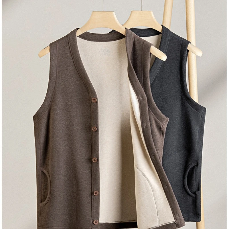 سترة شتوية للرجال مصنوعة من الحرير والصوف بنمط جديد مبطنة بالصوف سميكة لخريف وشتاء يمكن ارتداؤها في الخارج مع دفء شديد