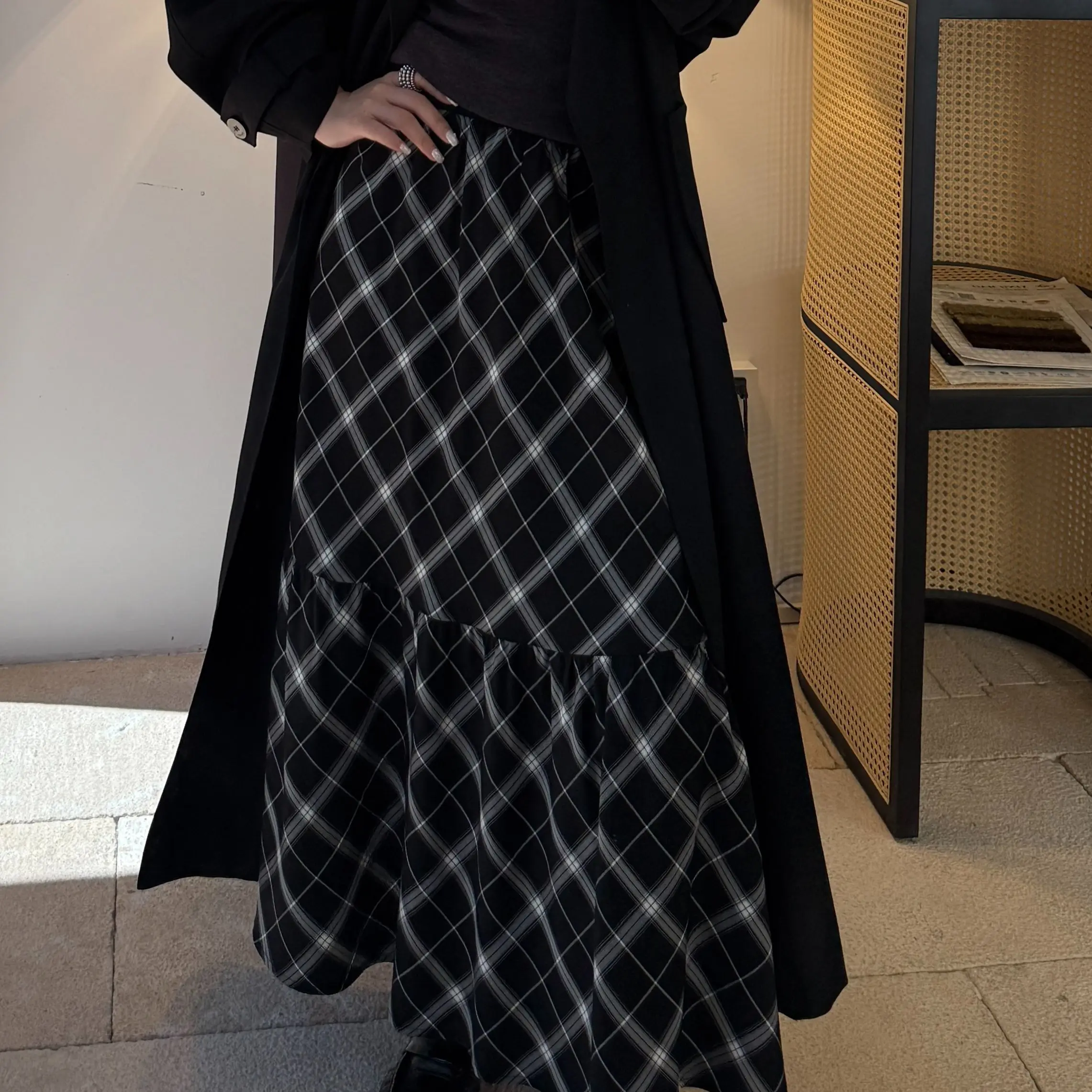 Elegant Plaid  Acetate Umbrella Skirt Half-length A-line Silhouette Casual Mid-waist Design Autumn Fashion Ladies' Skirt