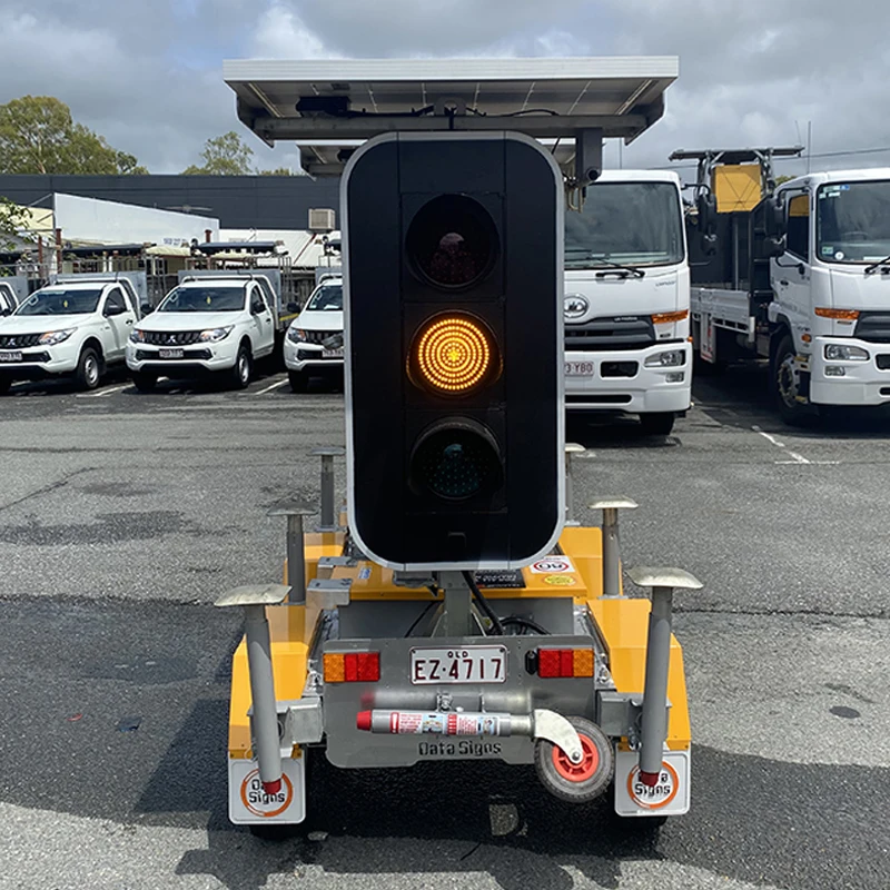 Trailer Mounted Automated Traffic Control Assist Device Traffic Light With Barrier Gate Temporary Portable Solar Traffic Light