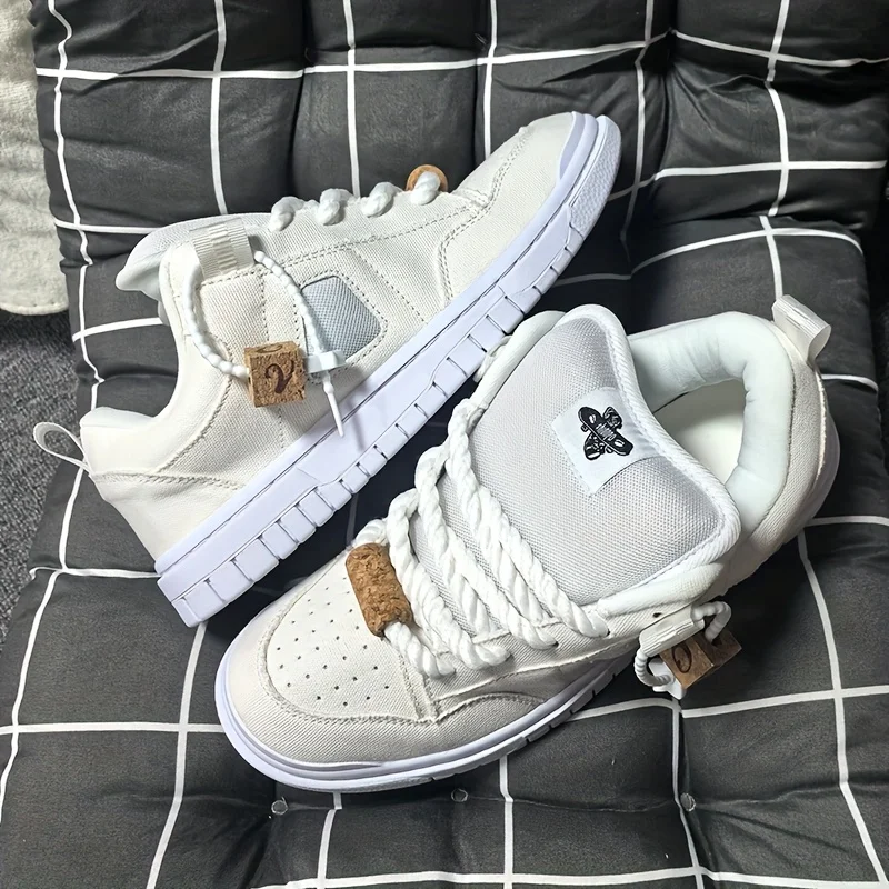 

Street-Style Outdoor Trendy White Sneakers, Thick-Soled White Loafers, Retro Shoes for Men, Wear-Resistant Casual Shoes, Breathable Casual Large-Size Sneakers