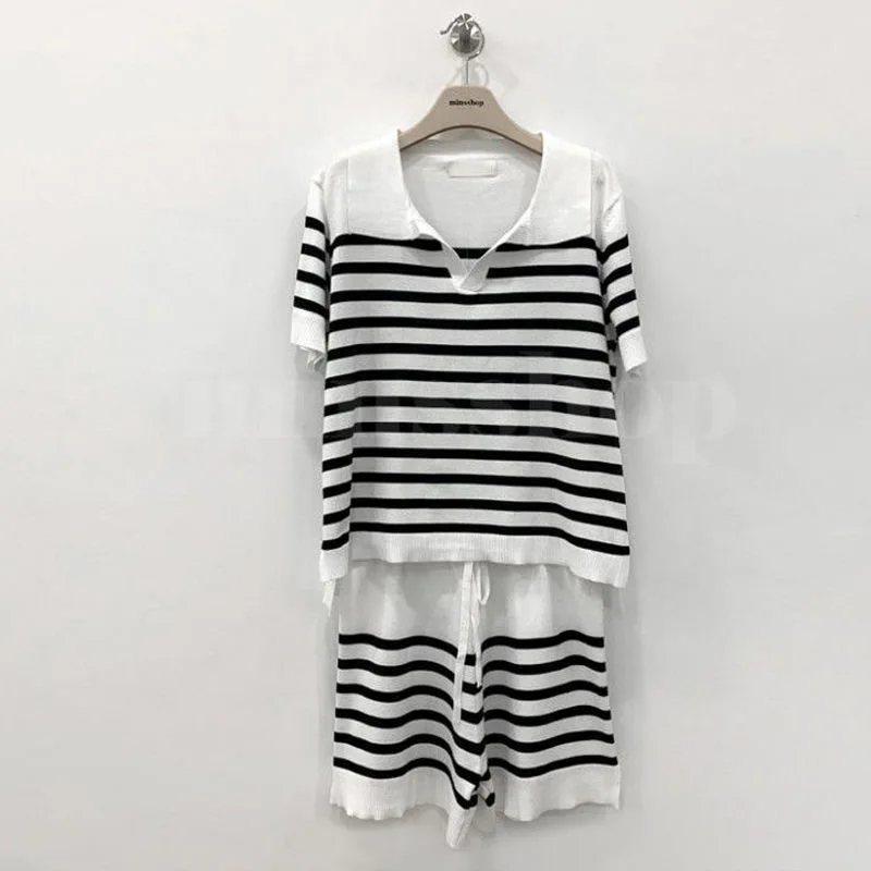 Summer Striped Knit Tshirts Two Piece Sets Women\'s Casual Loose V-neck Knitwear Jumper Tee Tops Suit Lace Up Shorts Conjunto