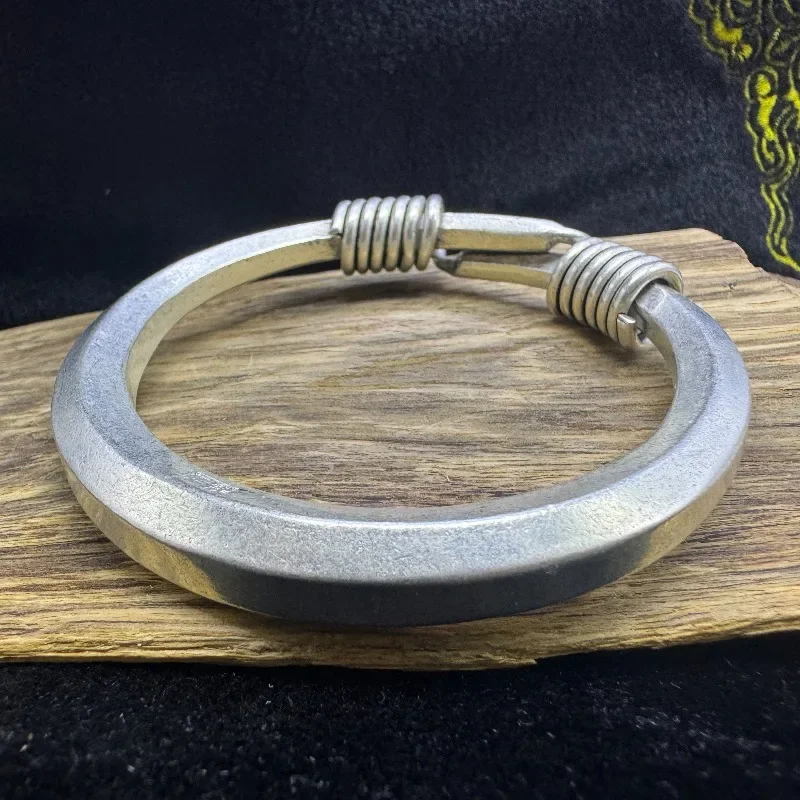 Antiqued White Copper Bangle, Women Bold Hexagonal Thick Pull‑Adjustable Bracelet Unique Exaggerated Retro Statement