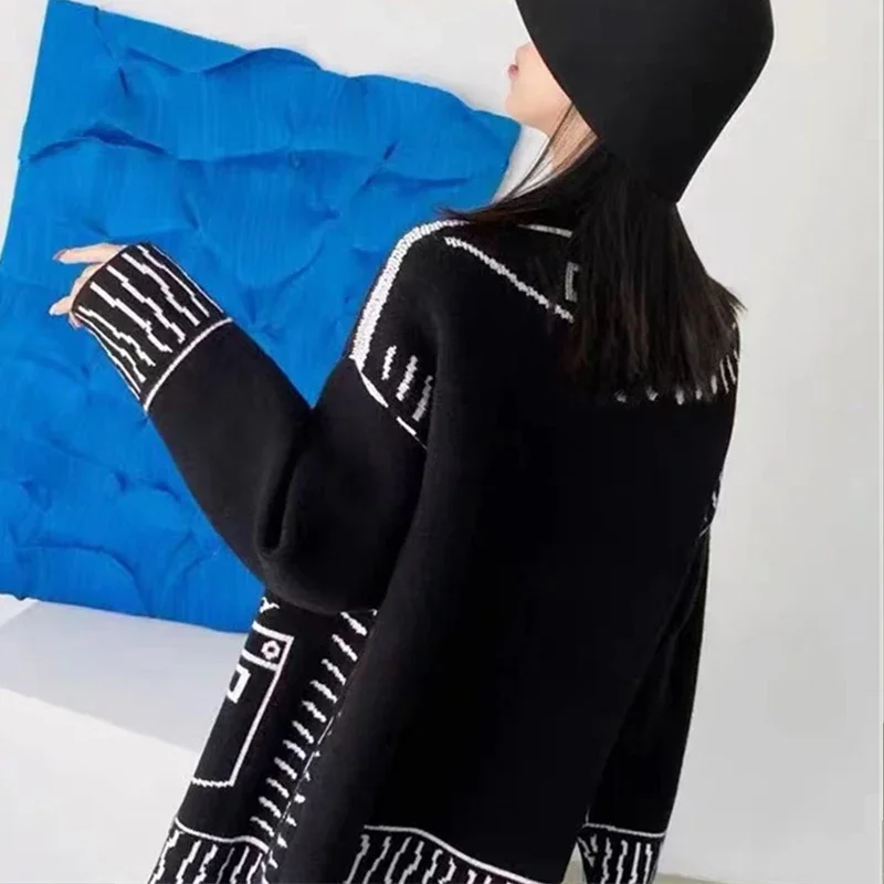 Cardigan imprimé graffiti pour femme, haut à manches longues, pull à col en V, automne et hiver, streetwear, manteau avec tout, nouveau, 2024