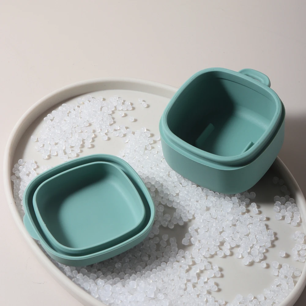 New arrival Hot Sell thick  Baby Pacifier Case food storage box Silicone Nipple Cover for infant