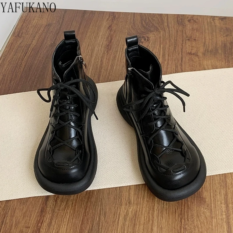 Stile britannico con suola spessa aumentare l\'altezza brutto carino grande testa scarpe stivaletti fatti a mano Mori ragazza piede largo stivali