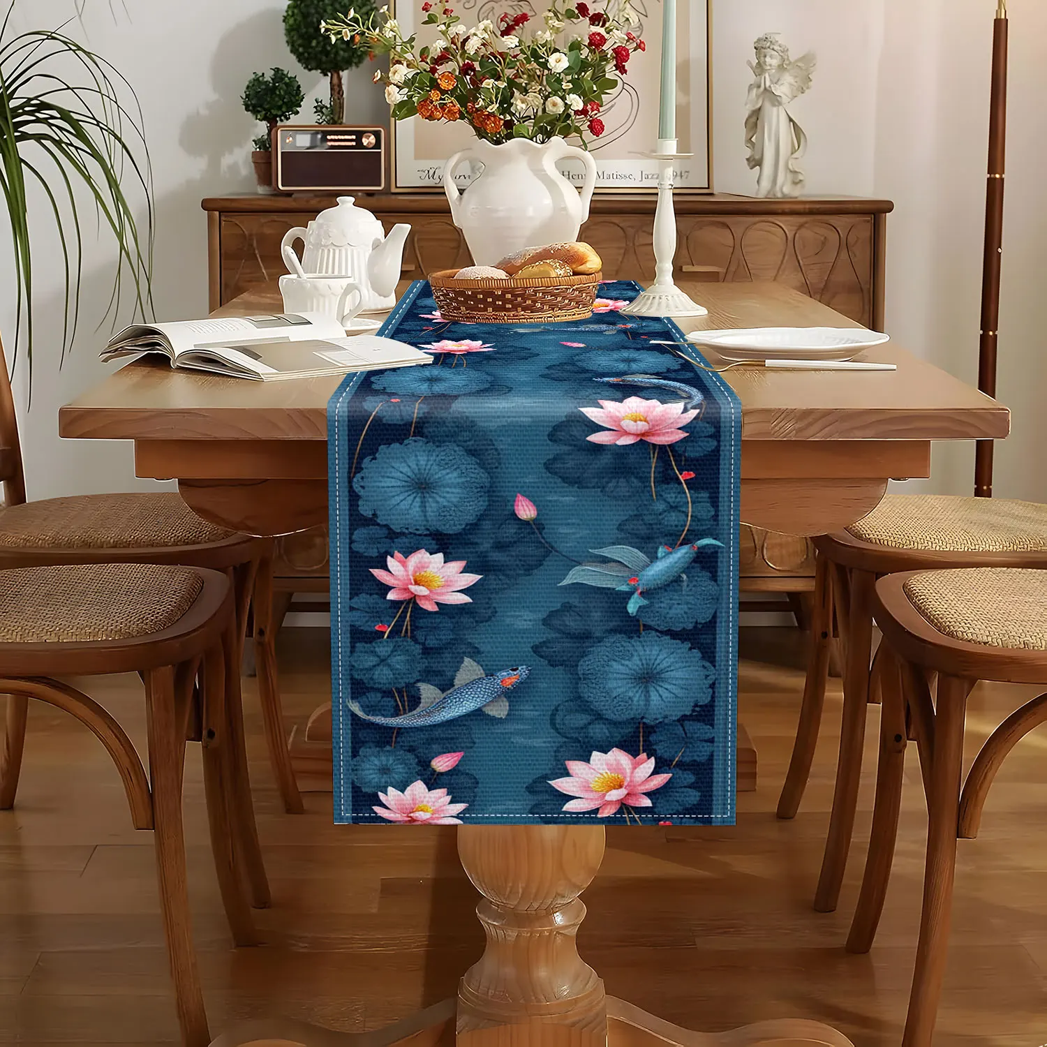 1 Piece of Chinese-Style Lotus Pond and Koi Theme Table Runner with Lotus and Koi Patterns, Suitable for Tea Rooms and Chinese-Style Home Decor
