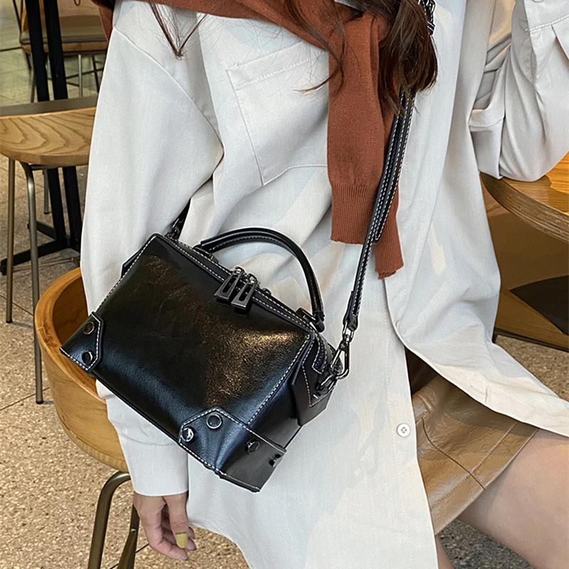 Toptrends Cowhide Genuine Leather Pillow Small Shoulder Crossbody Bags For Women 2024 Trend Designer Boston Tote Ladies Handbags