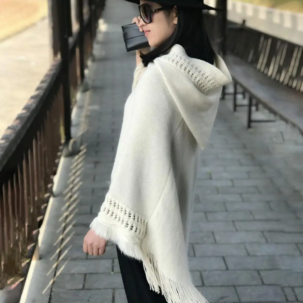 Chic Women Autumn Cloak  Loose Hooded Women Autumn Cape  Hollow Out Fringed Lady Cloak