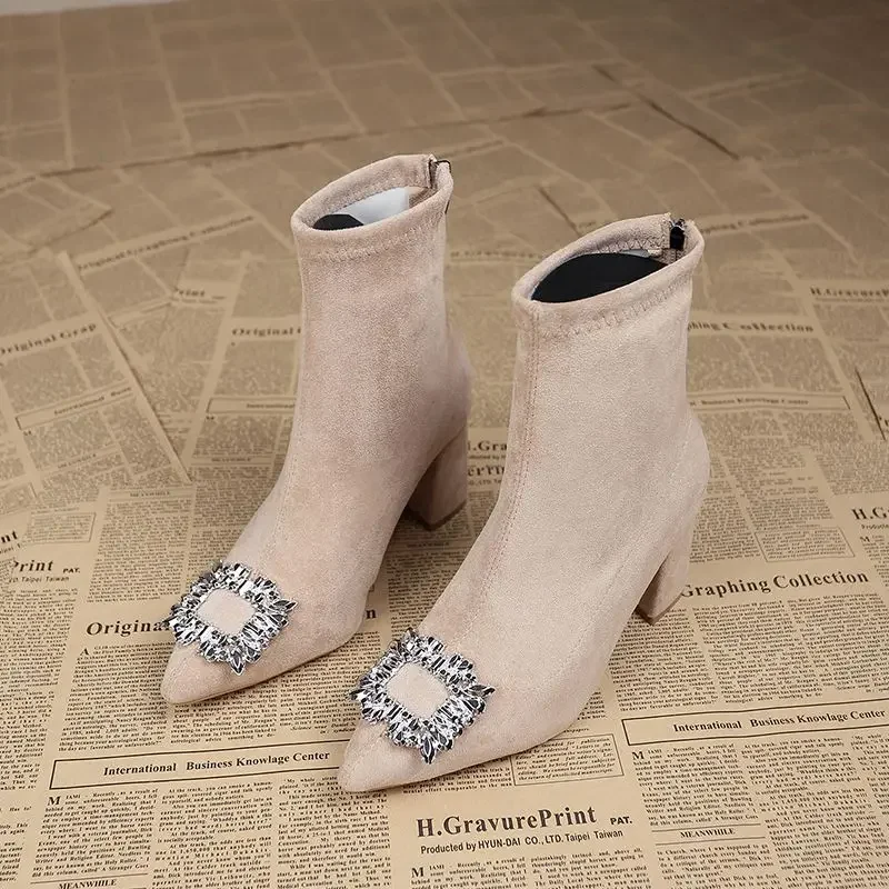 

Ботильоны с острым носком и стразами, весенне-осенние замшевые женские короткие туфли, готическая обувь, распродажа ботильонов высокого качества для женщин