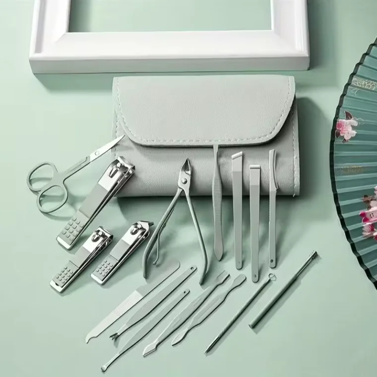 NEW 16/12/4 pcs Professional Nail Clippers and Cuticle Nippers Set with Travel Case Manicure Set Pedicure Sets Nail Clippers