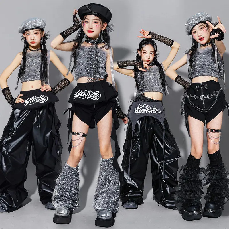 

Костюм для выступлений K-pop 2026: модная одежда для девочек, джазовый танцевальный наряд, жилет с пайетками, черные глянцевые брюки, детский сценический костюм 3518