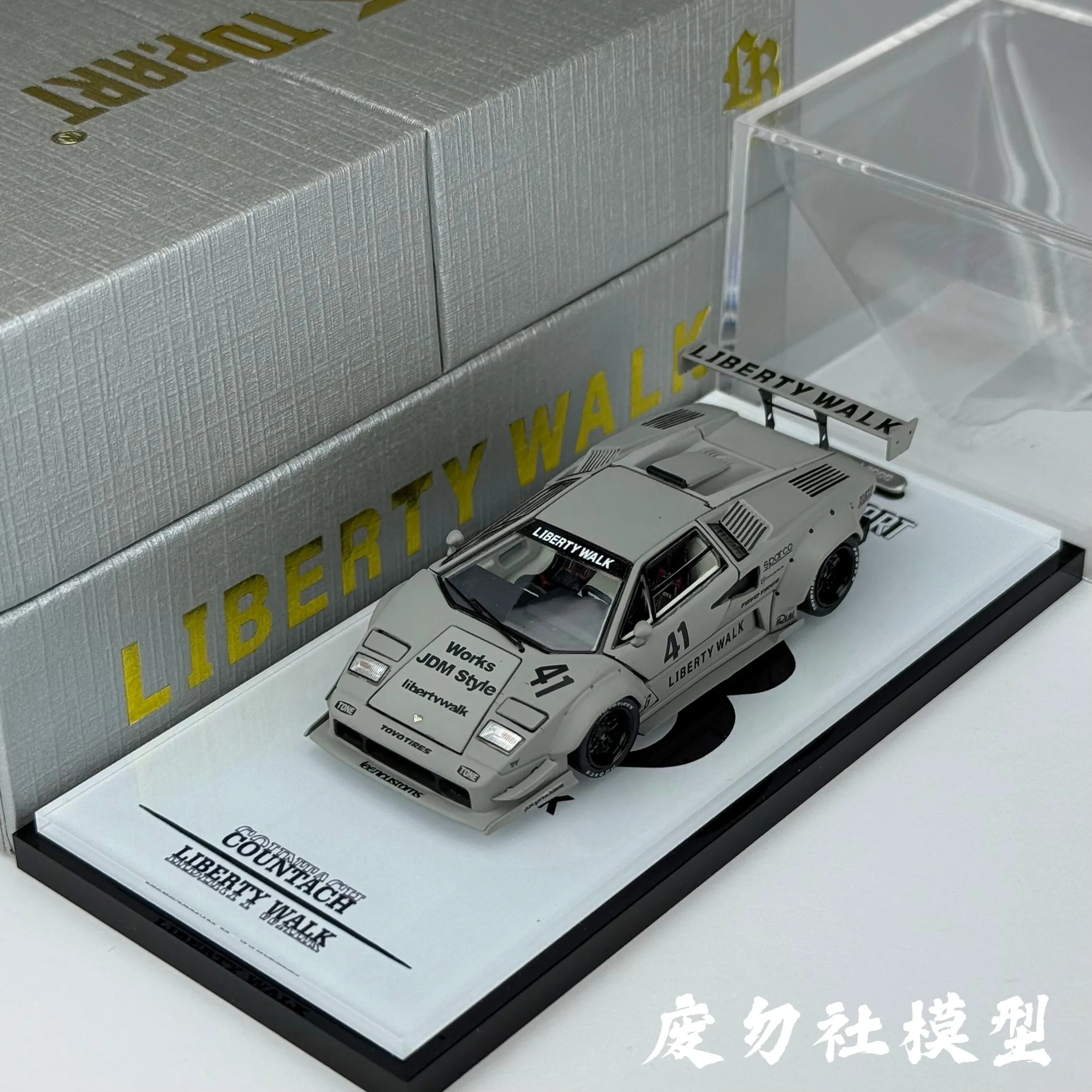 Diecast TOPART 1:64 Scale Lamborghini Contadora Full-Opening Alloy Car Model